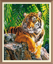 Tiger in the wood - Diamond Paintings - Diamond Art - Paint With Diamonds - Legendary DIY - Best price - Premium - Free Shipping - Arts and Crafts